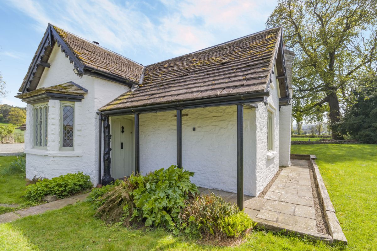 Lower Moor Lodge