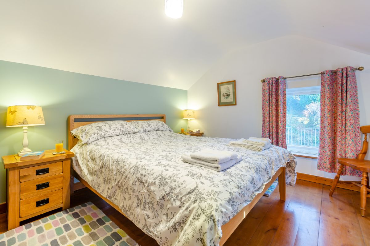 2 Efail Wen, listing photograph 9