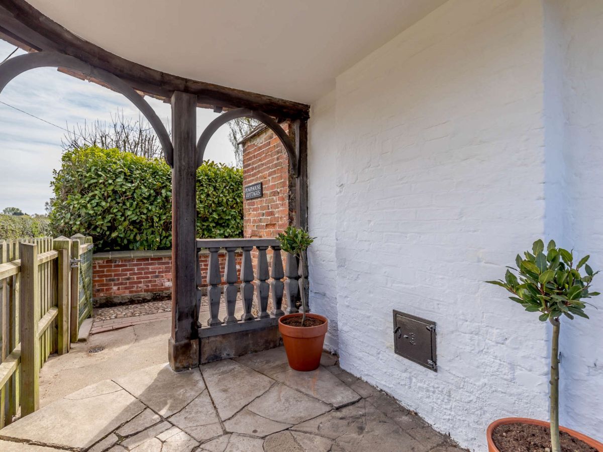 1 Pumphouse Cottages, listing photograph 2