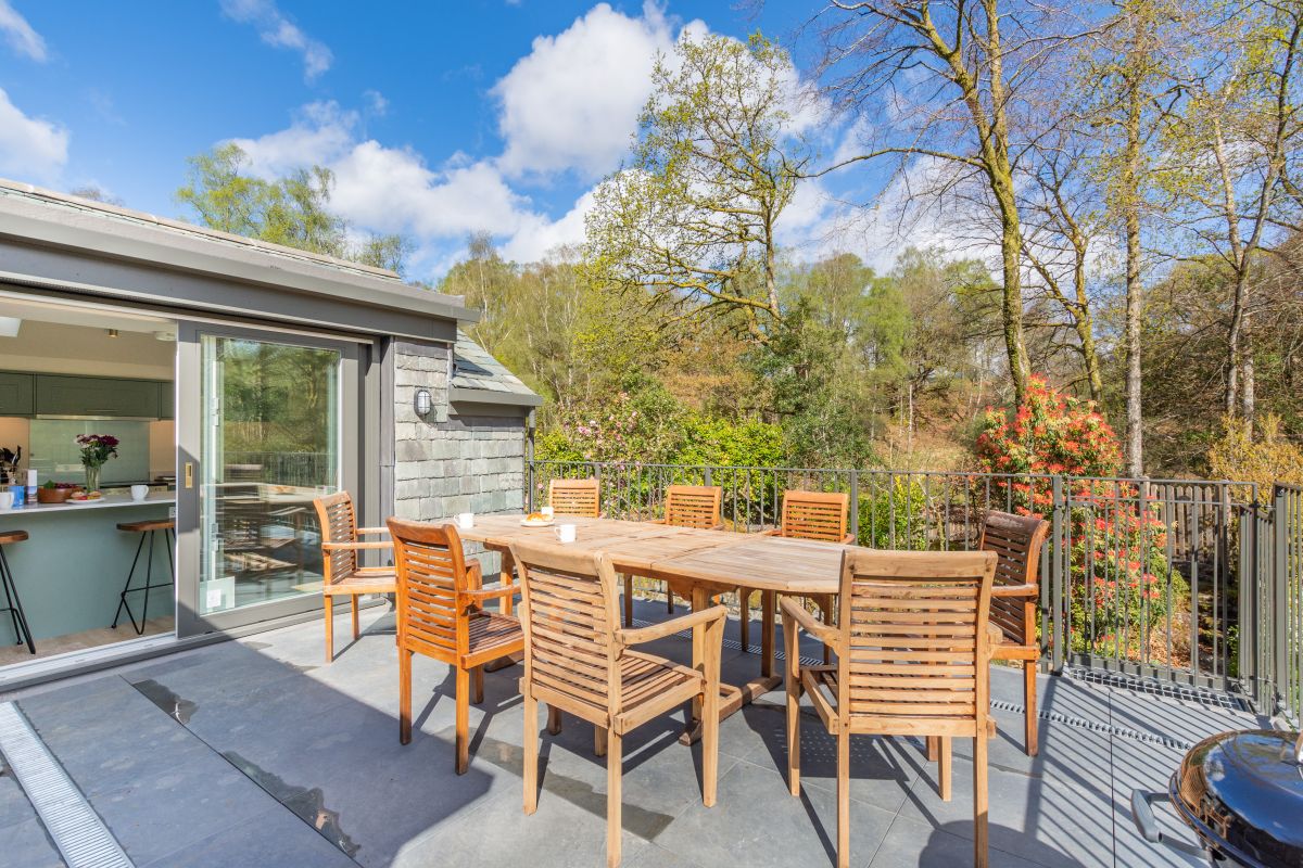 Copper Beech Lodge, listing photograph 2