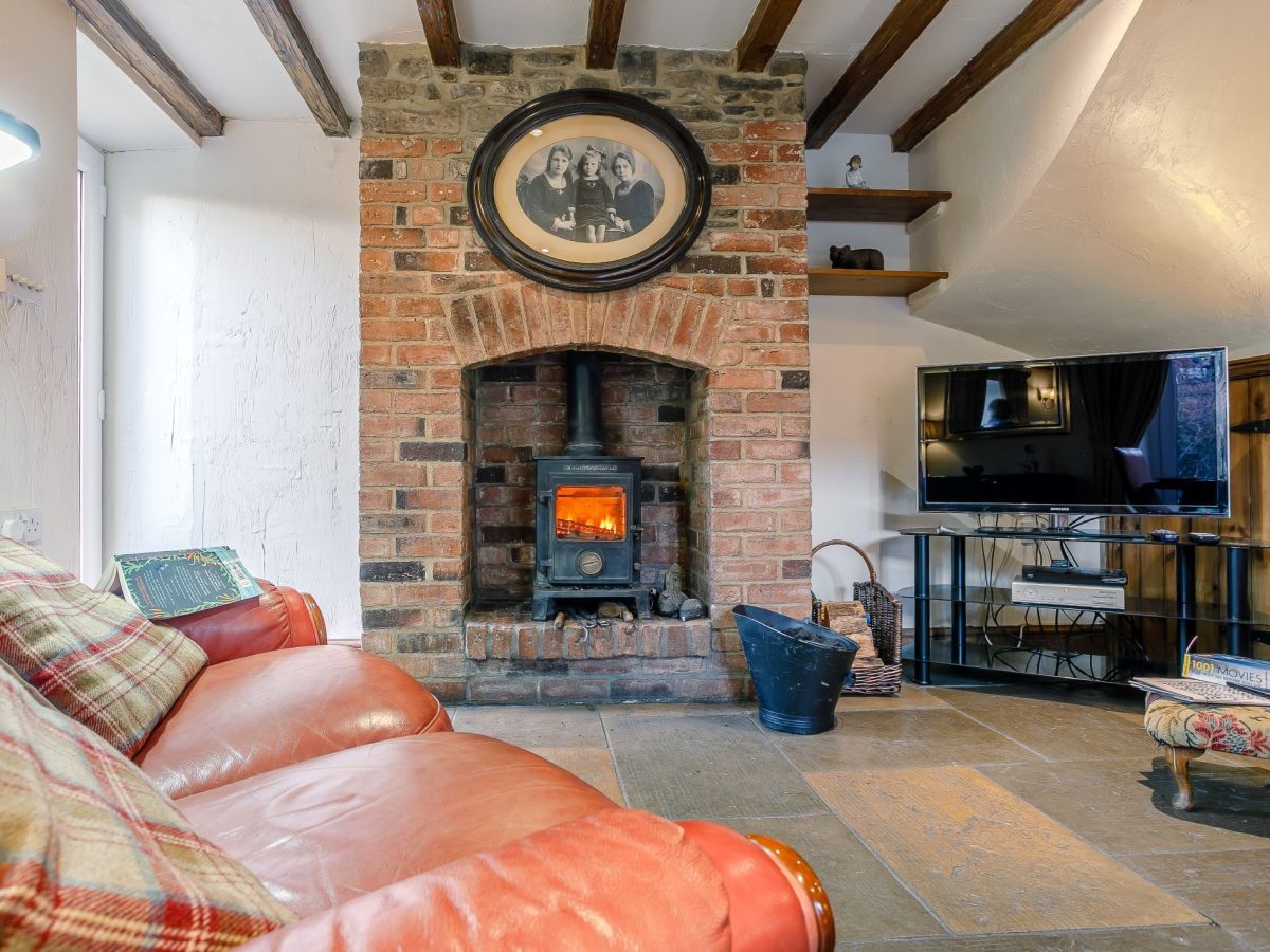 Ostlers Cottage, listing photograph 2