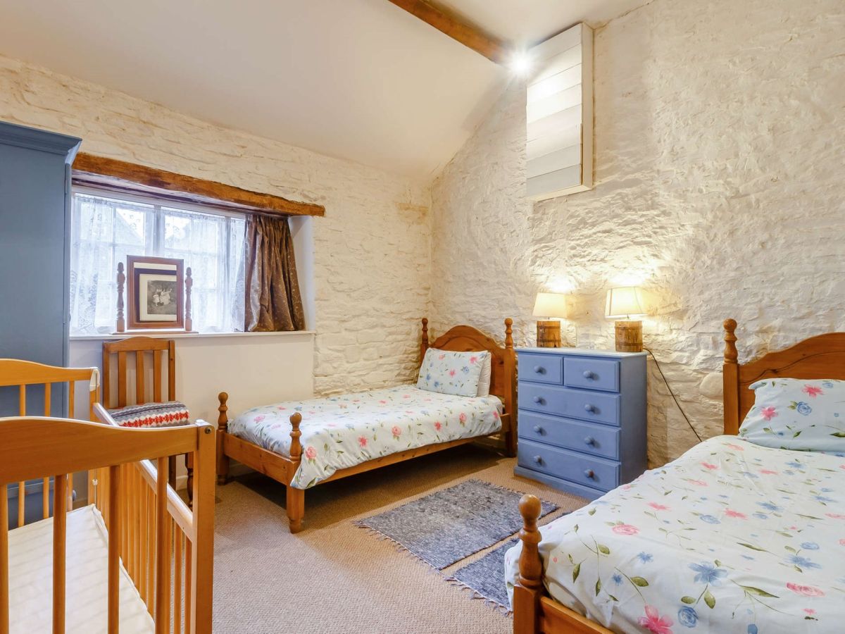 Granary, listing photograph 12