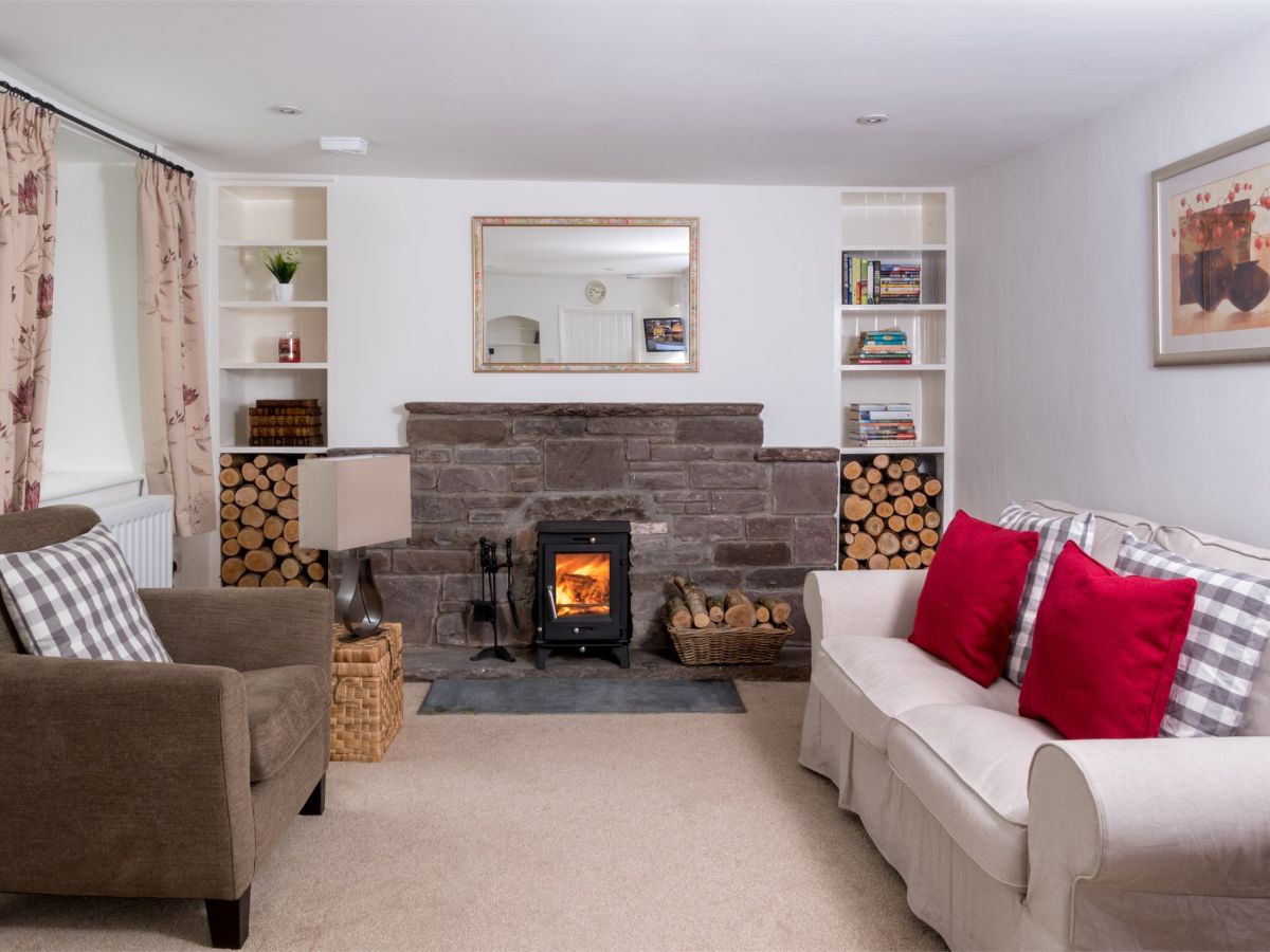 Mill Cottage - Llangynidr, listing photograph 4