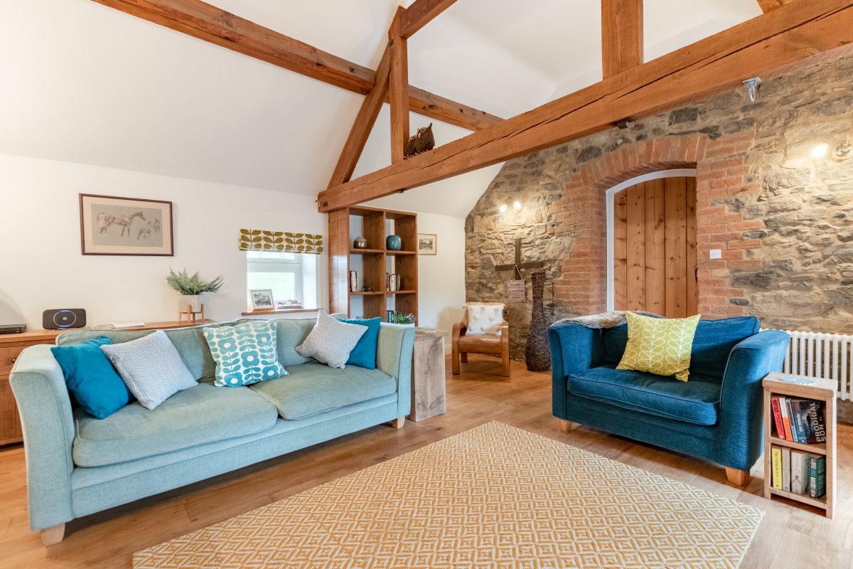 Bosing Barn, listing photograph 3