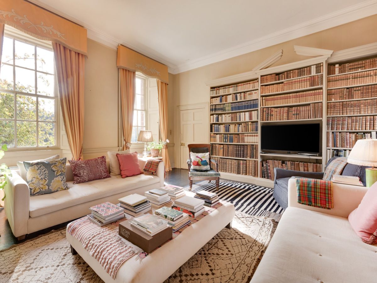 Airlie Castle, listing photograph 8