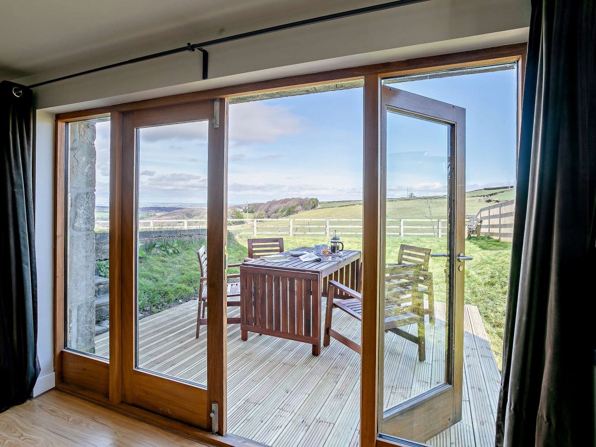 Emley View Cottage, listing photograph 11