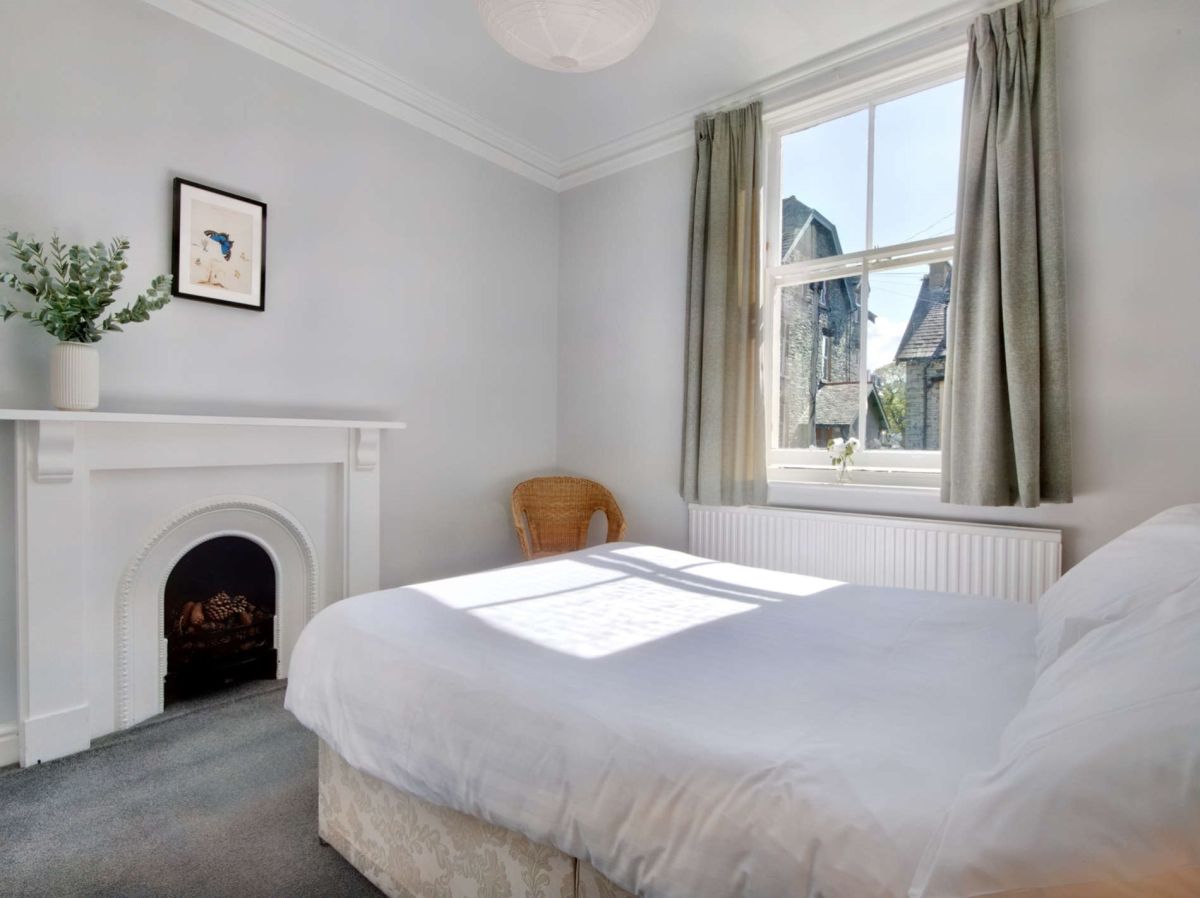 Pinewood House, listing photograph 8