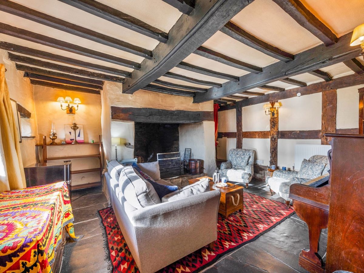 Tanat Valley Cottage, listing photograph 9