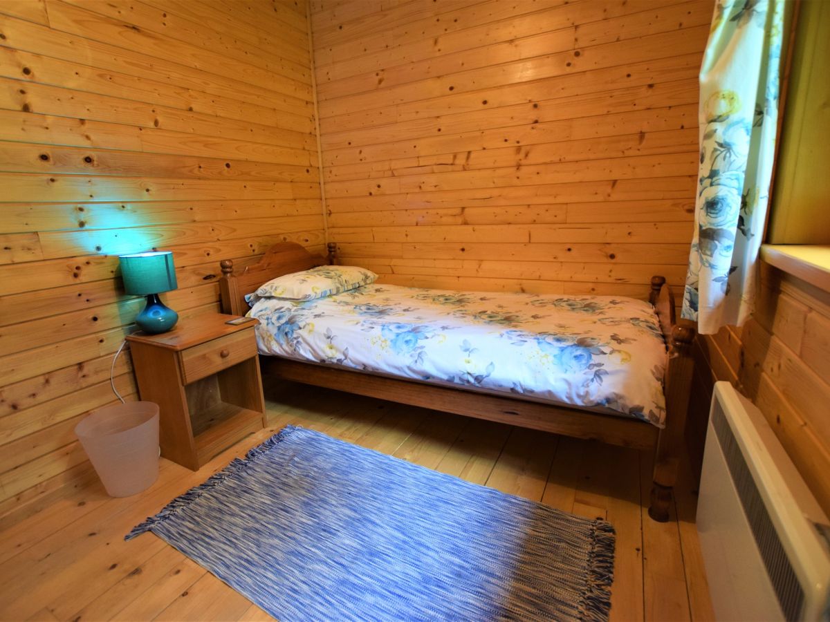 The Cabin, listing photograph 7