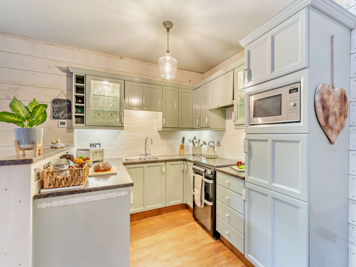 Corner Cottage - Kirkby Lonsdale, listing photograph 2
