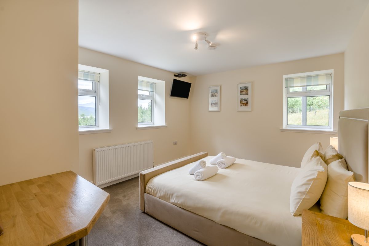 Hollybank, listing photograph 11