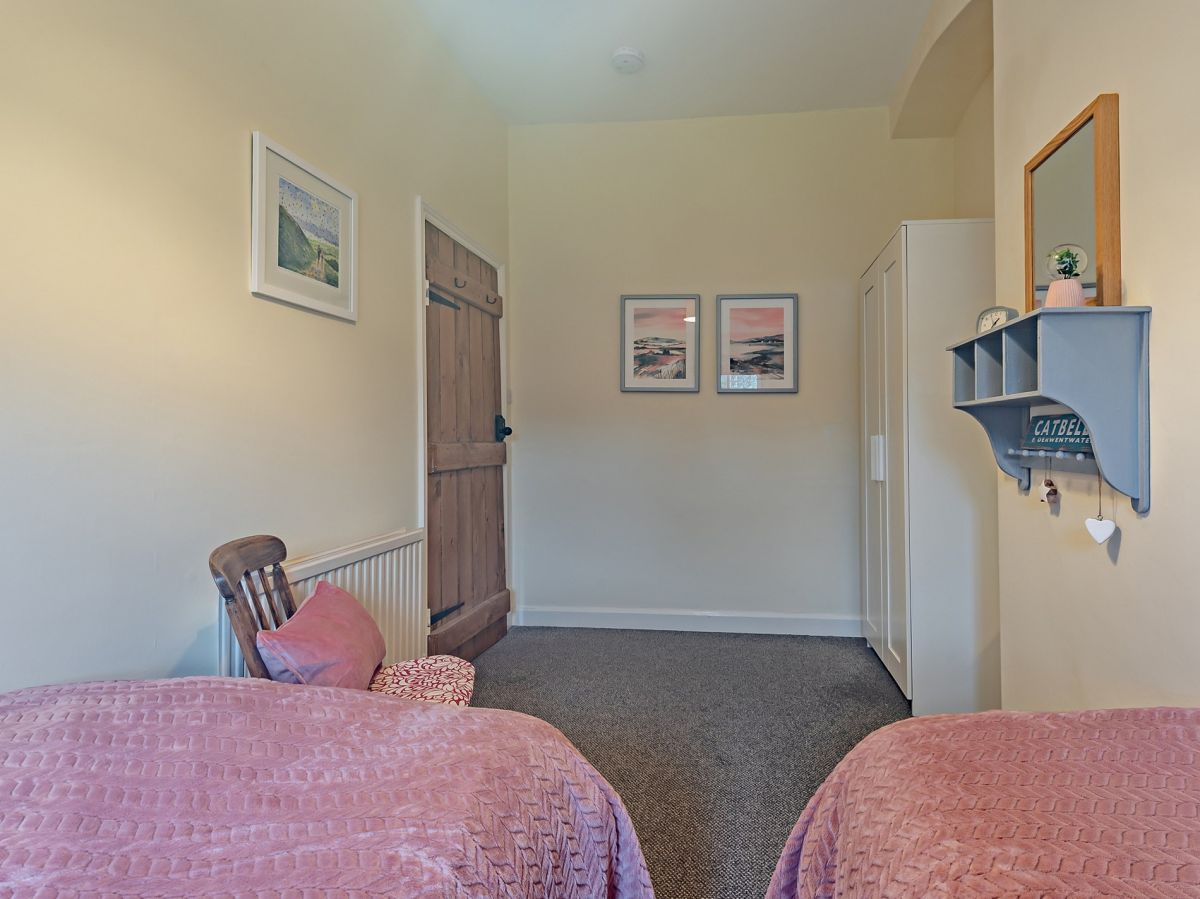 Sparrows Nest - Keswick, listing photograph 9