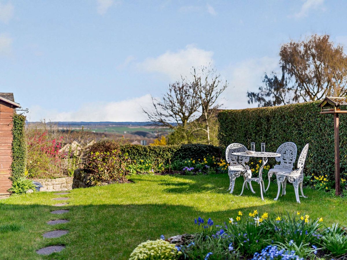 Cross Cottage, listing photograph 2