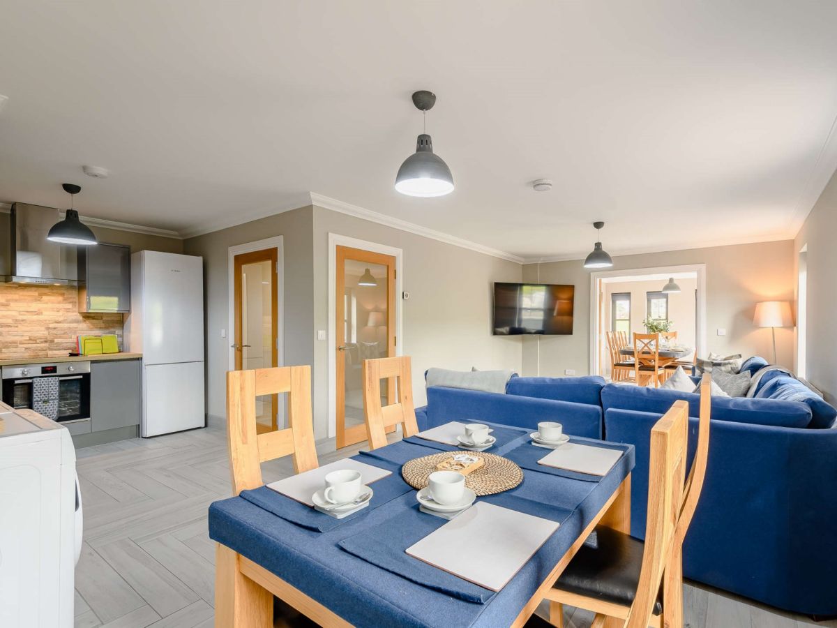 2 Lomond Courtyard, listing photograph 4