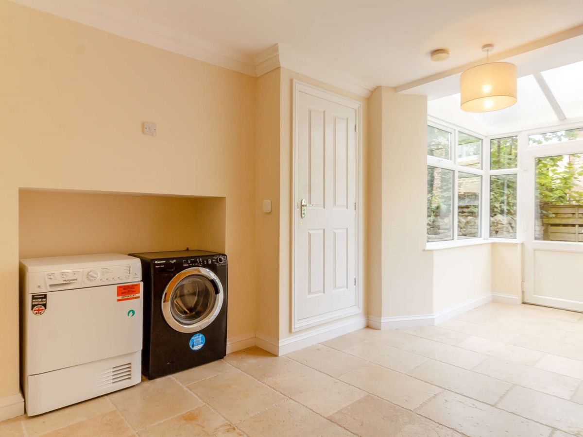 Bagshot House, listing photograph 10