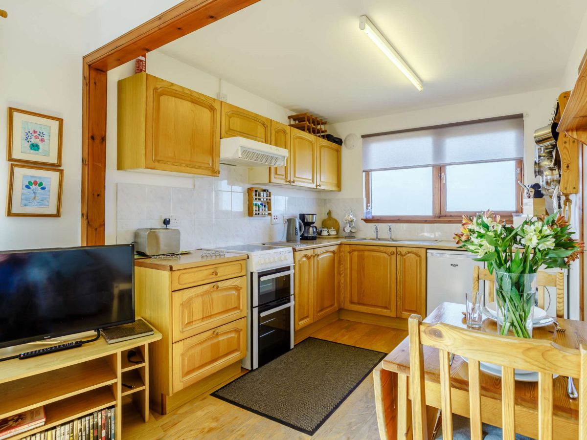 Loch View Cottage, listing photograph 3
