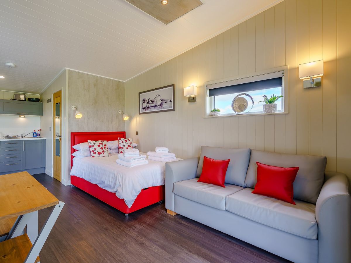 Turnberry Lodge, listing photograph 8