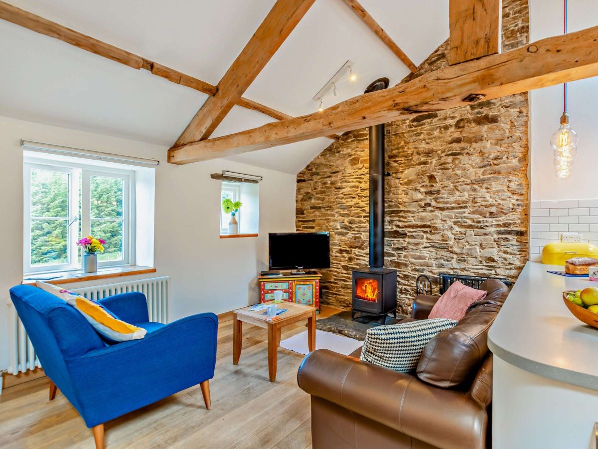 Darling How Cottage, listing photograph 5