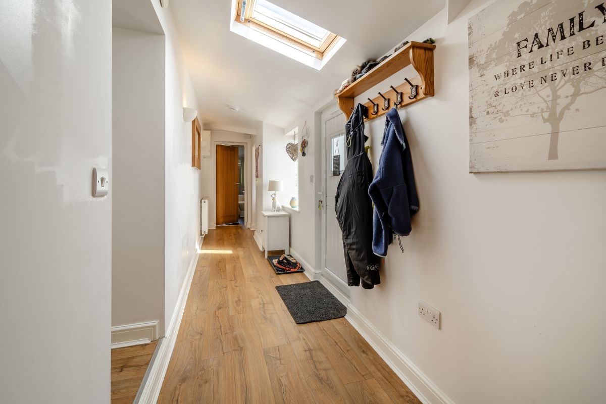 Red House Lodge, listing photograph 12