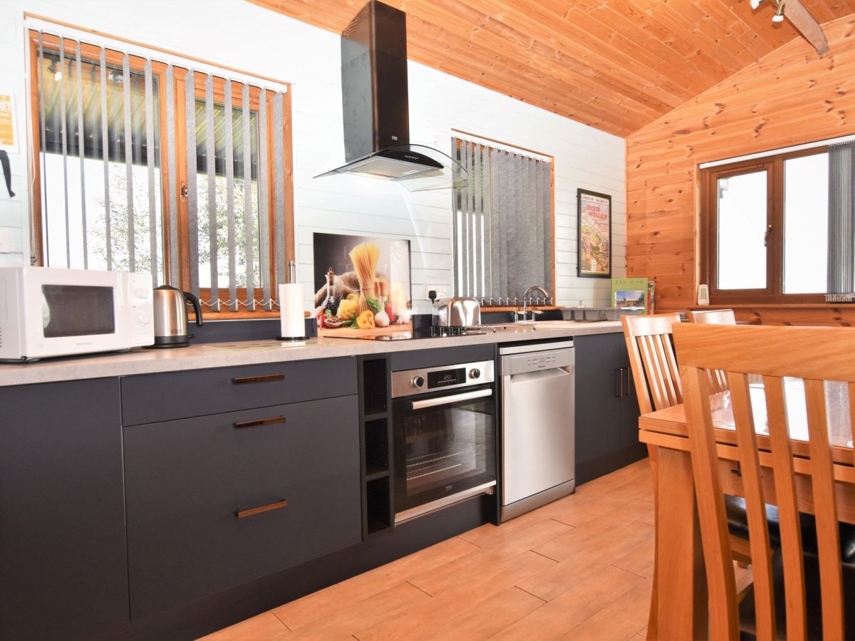 Red Kite Lodge, listing photograph 9