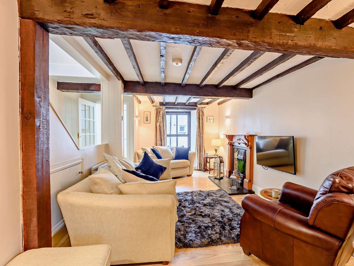 Queens Square Cottage