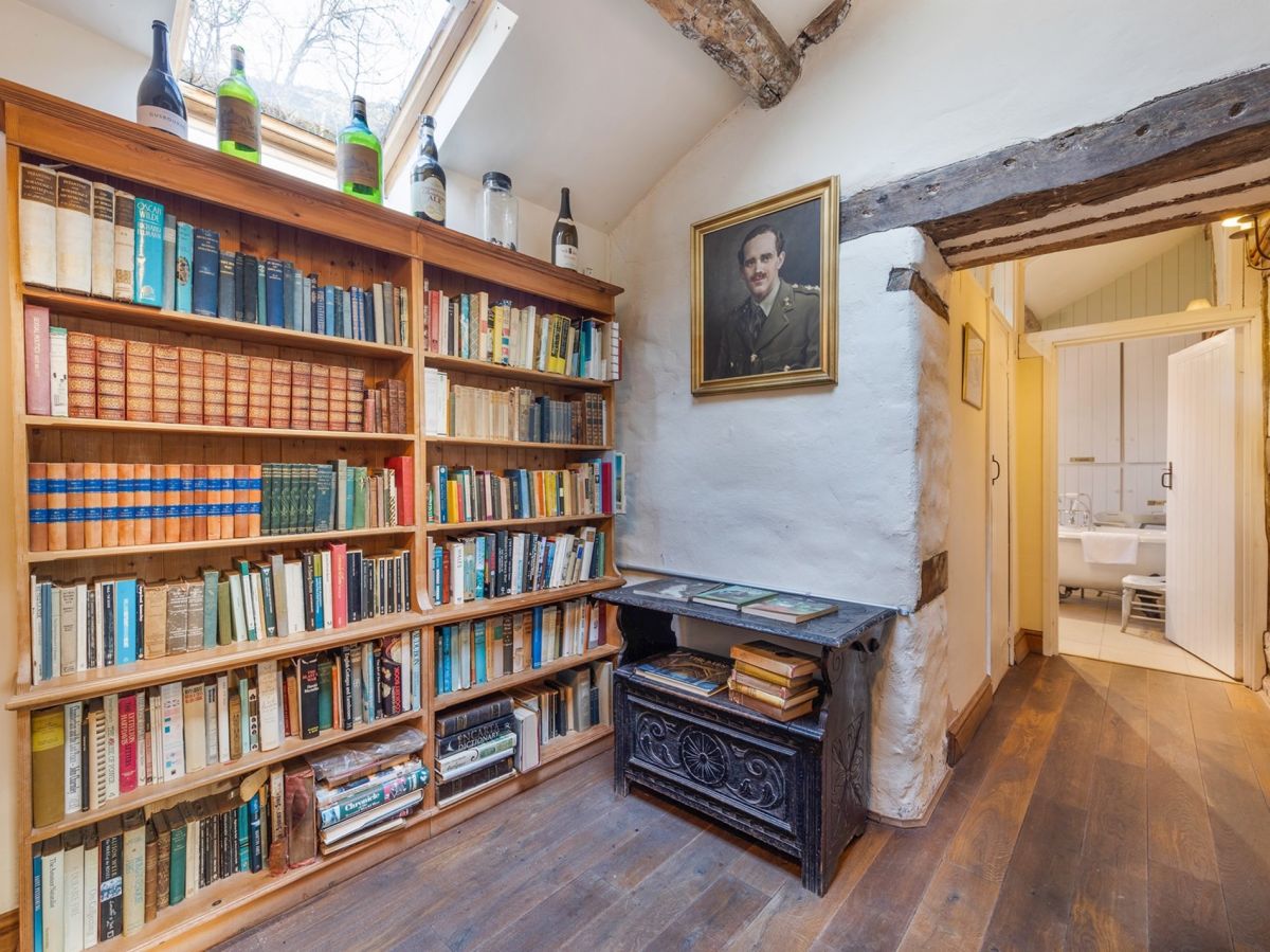 Tanat Valley Cottage, listing photograph 10