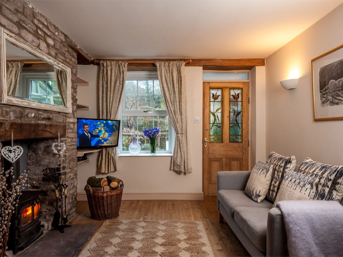 Groves Cottage, listing photograph 4