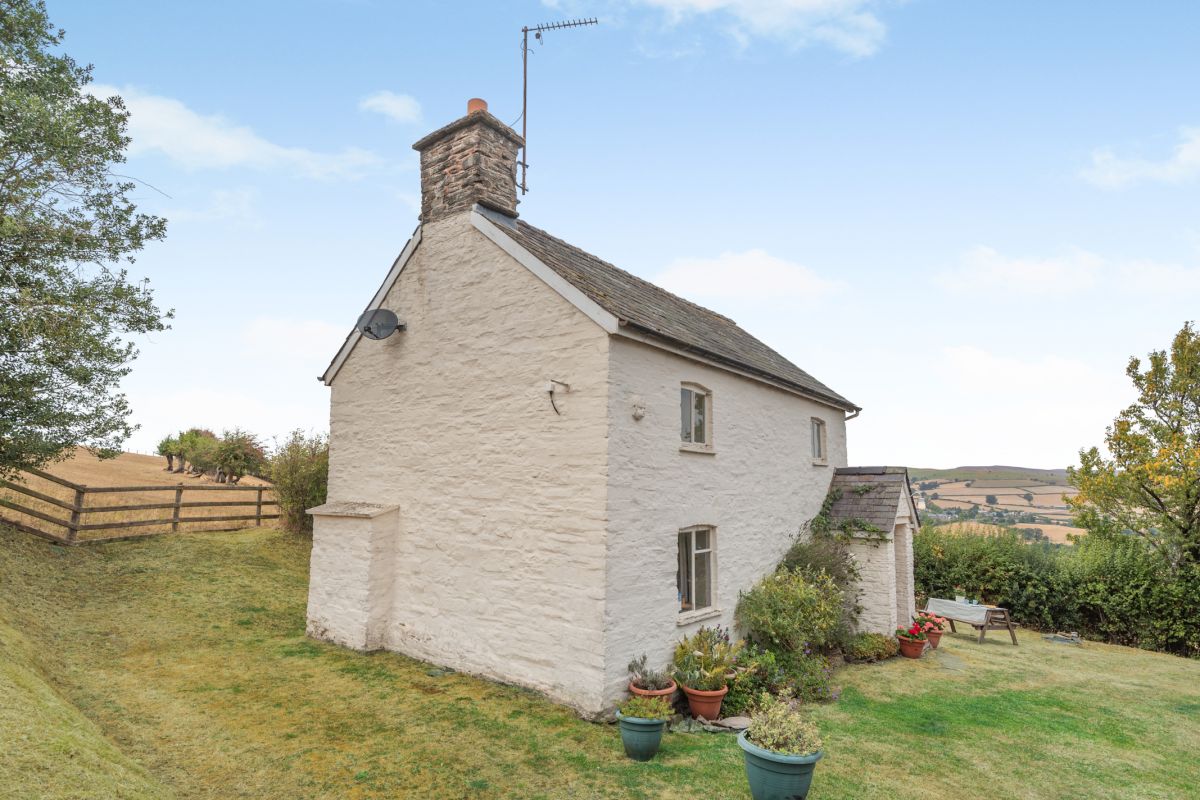 Yr Allt, listing photograph 3