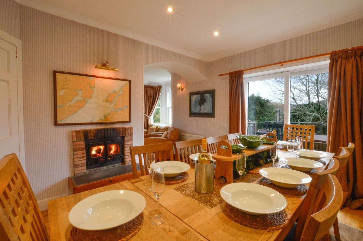 Cologin Farmhouse, listing photograph 4