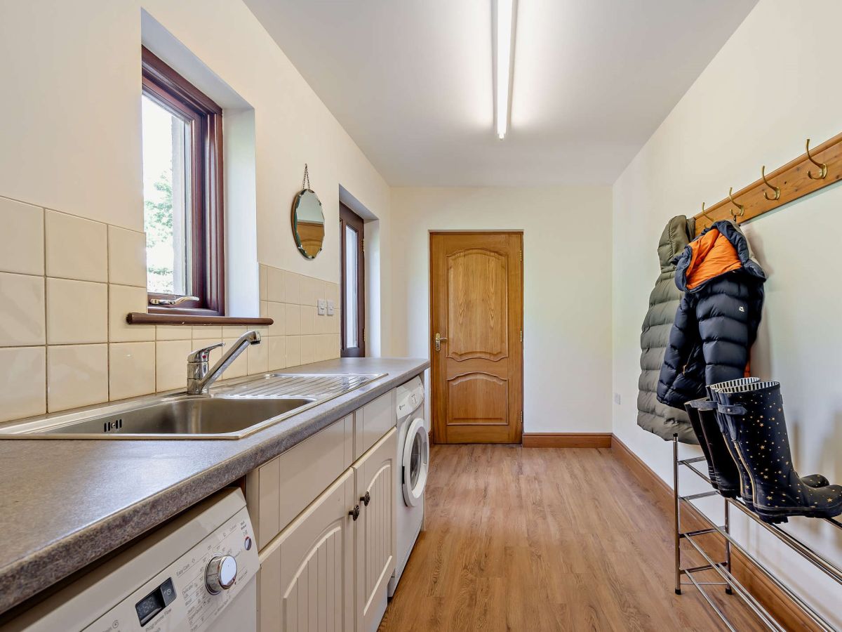 Horsemoor Lodge, listing photograph 8