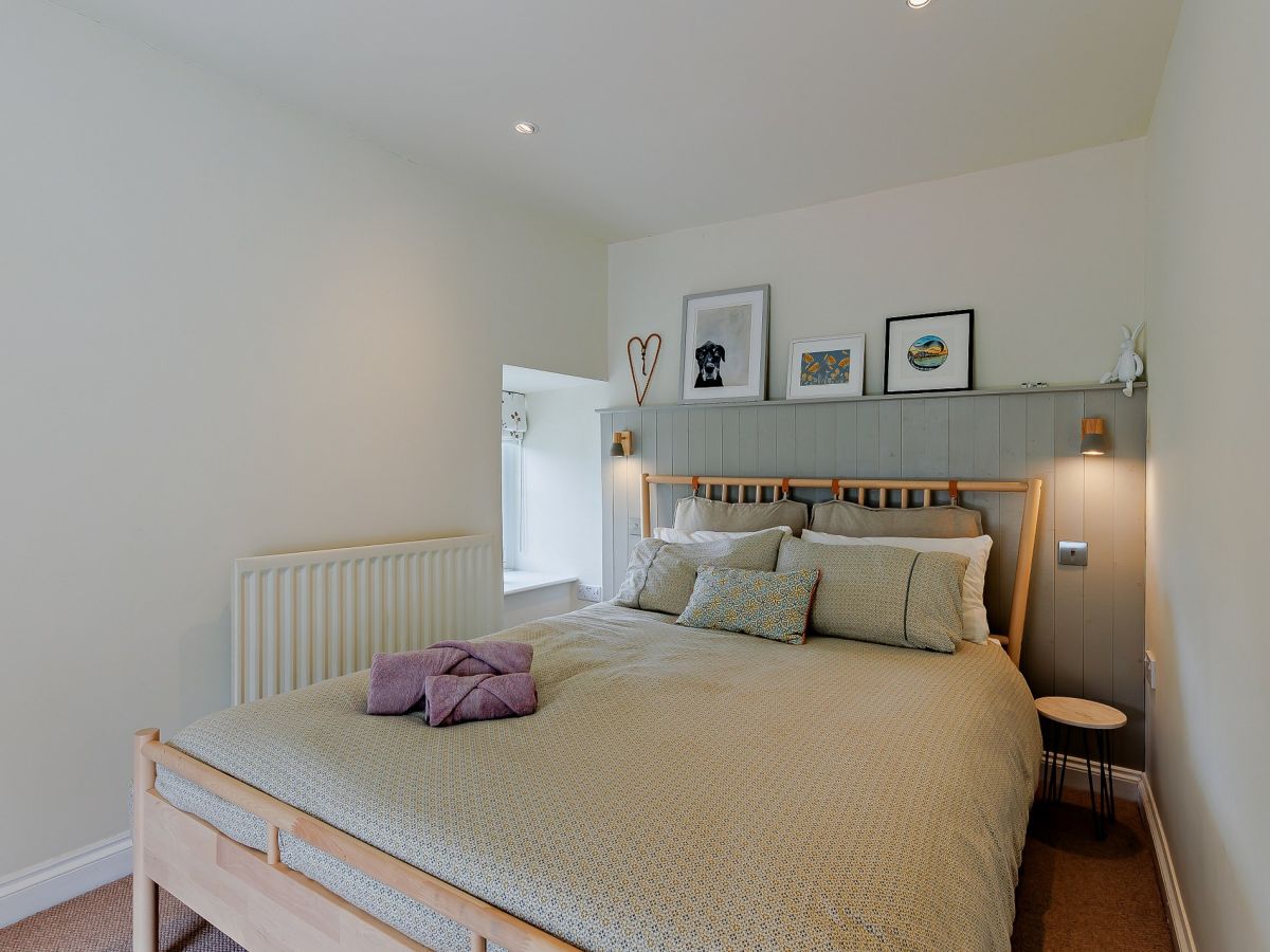 Slate Cottage Pennal, listing photograph 12