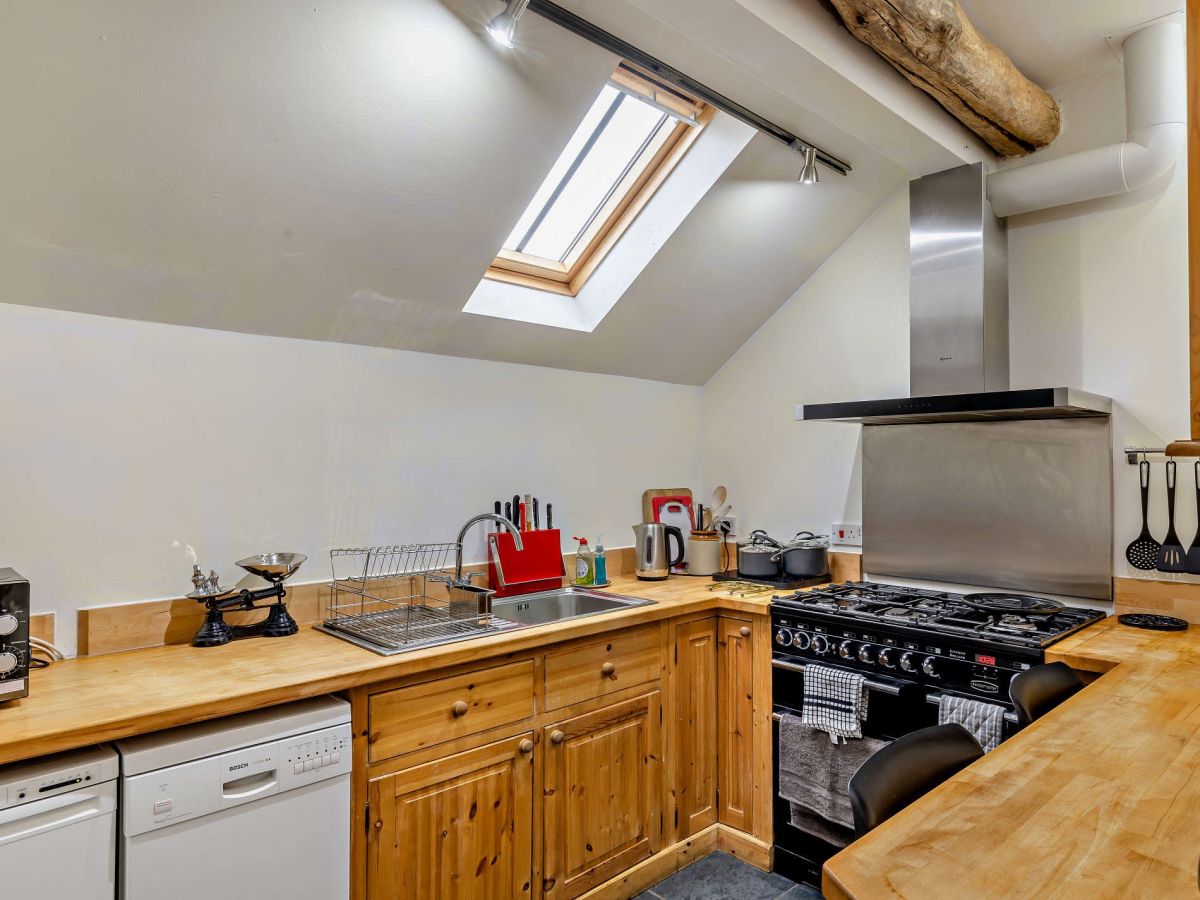 Combs Barn, listing photograph 7