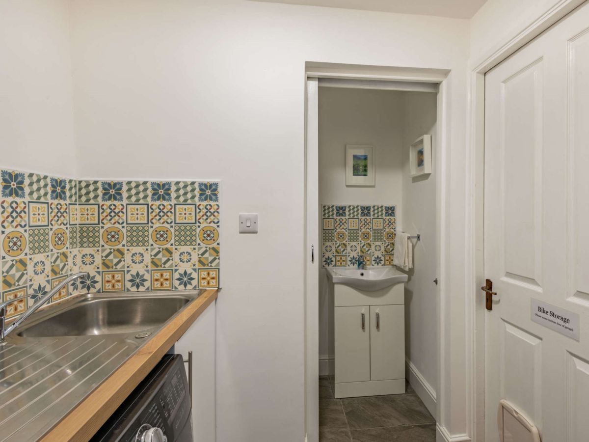 Eskin House, listing photograph 7
