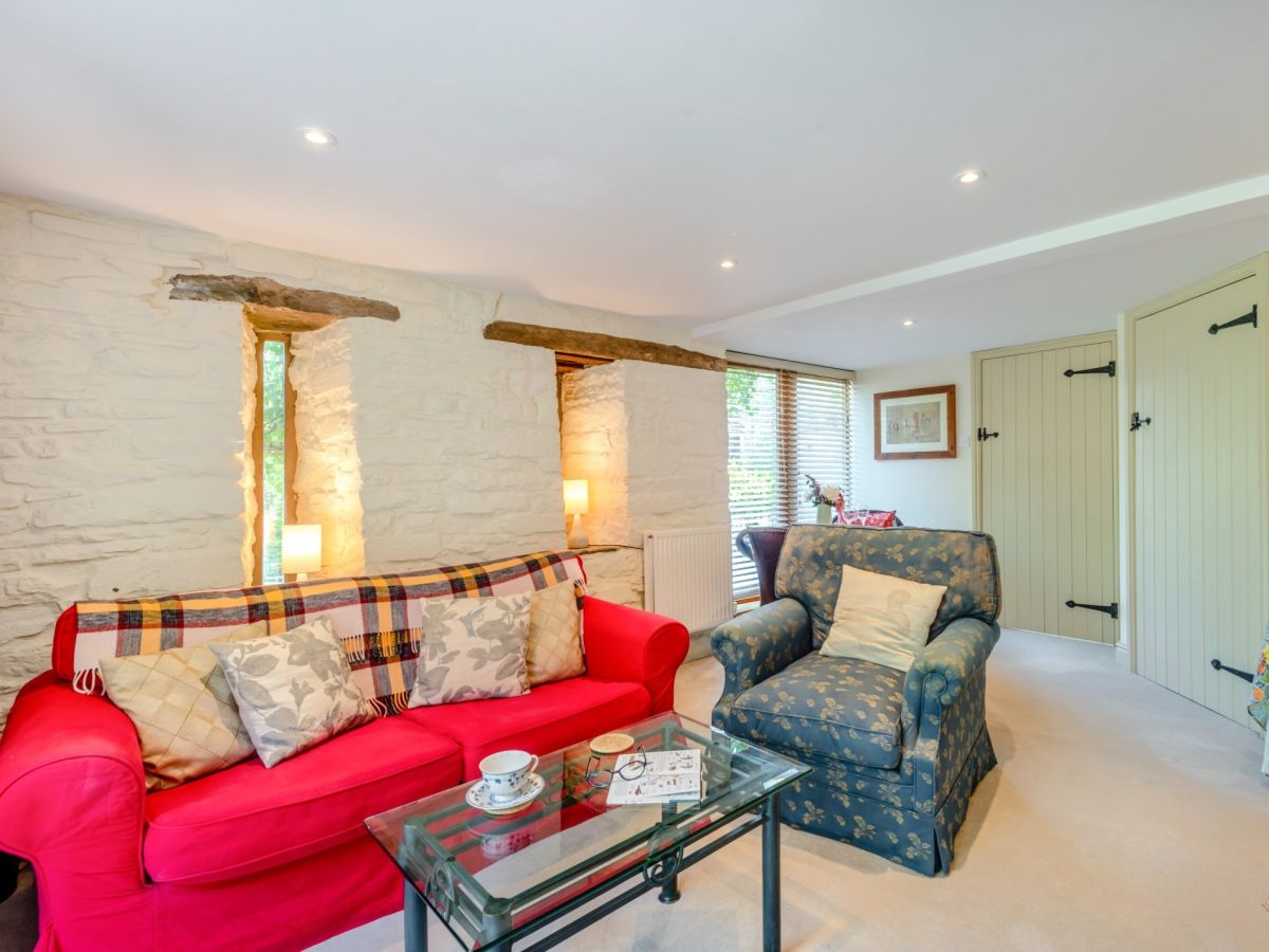 Pond Cottage, listing photograph 7