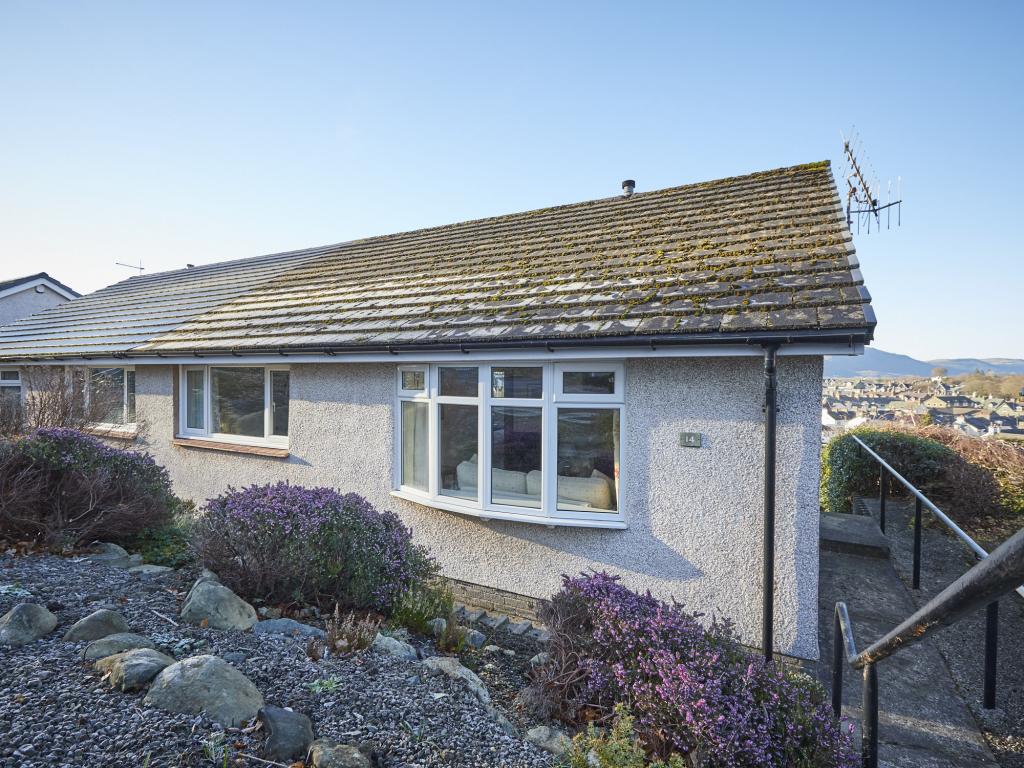 14 Manesty View, listing photograph 9