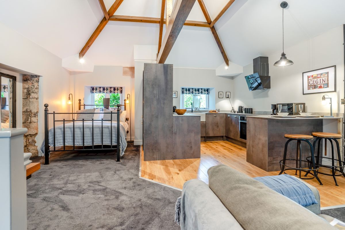 The Grooms Studio - Goytre Hall