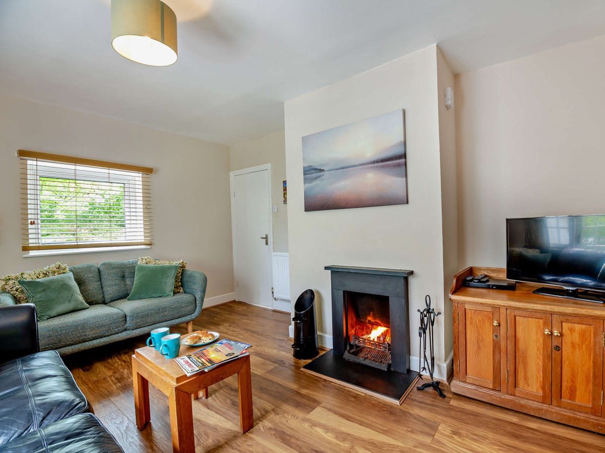 Bryn Llinos, listing photograph 2