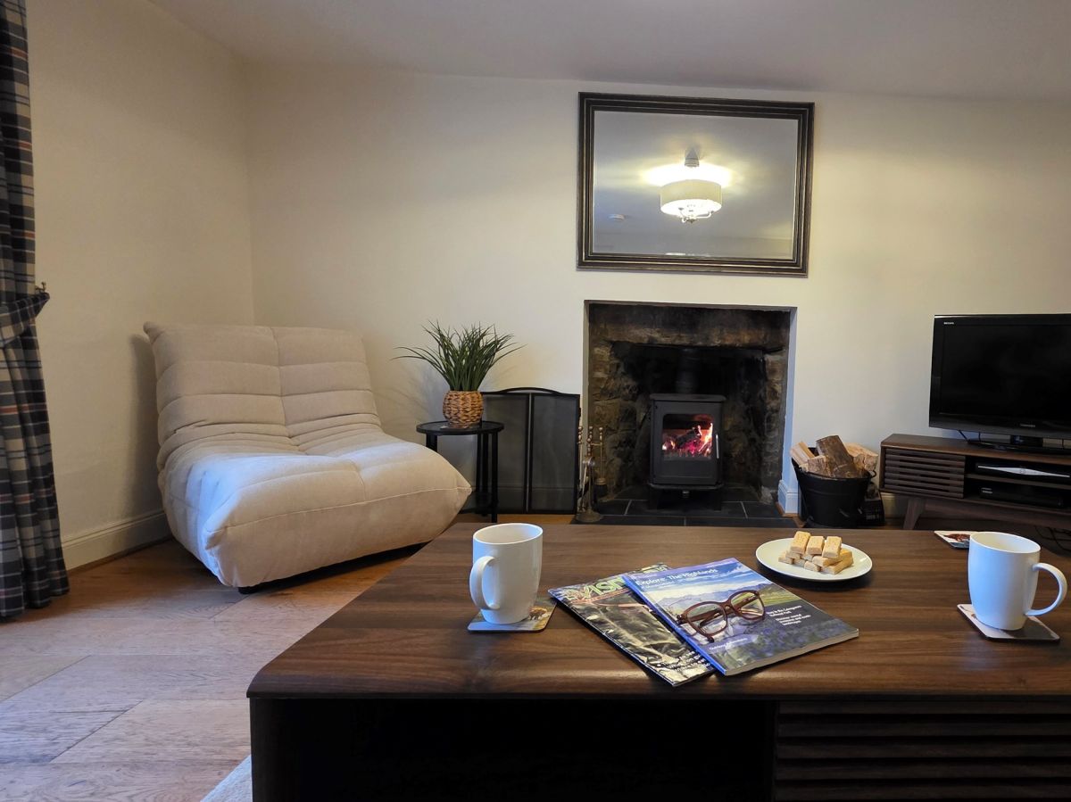 Oldany Farmhouse, listing photograph 3