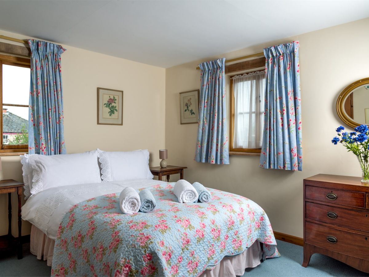 Ty Mawr Cottage, listing photograph 7