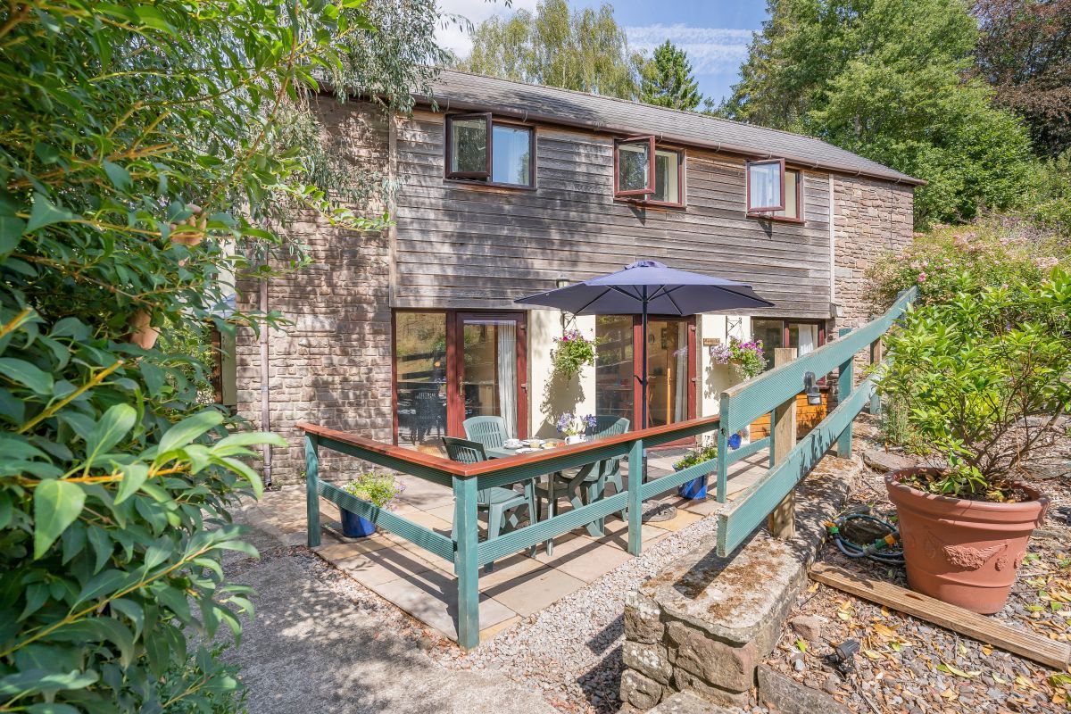 Woodpecker Lodge - Llangenny, listing photograph 7