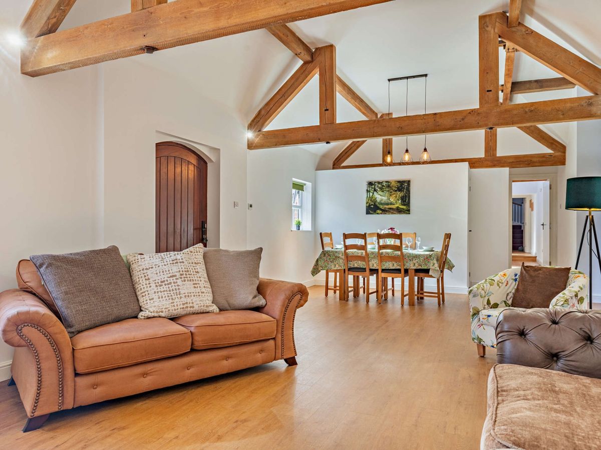 Oxwood Barn, listing photograph 5