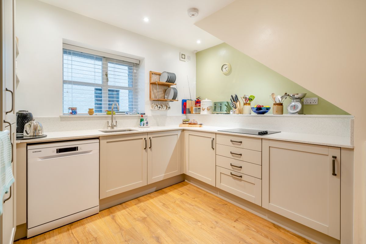 2 Orchard Cottages, listing photograph 9