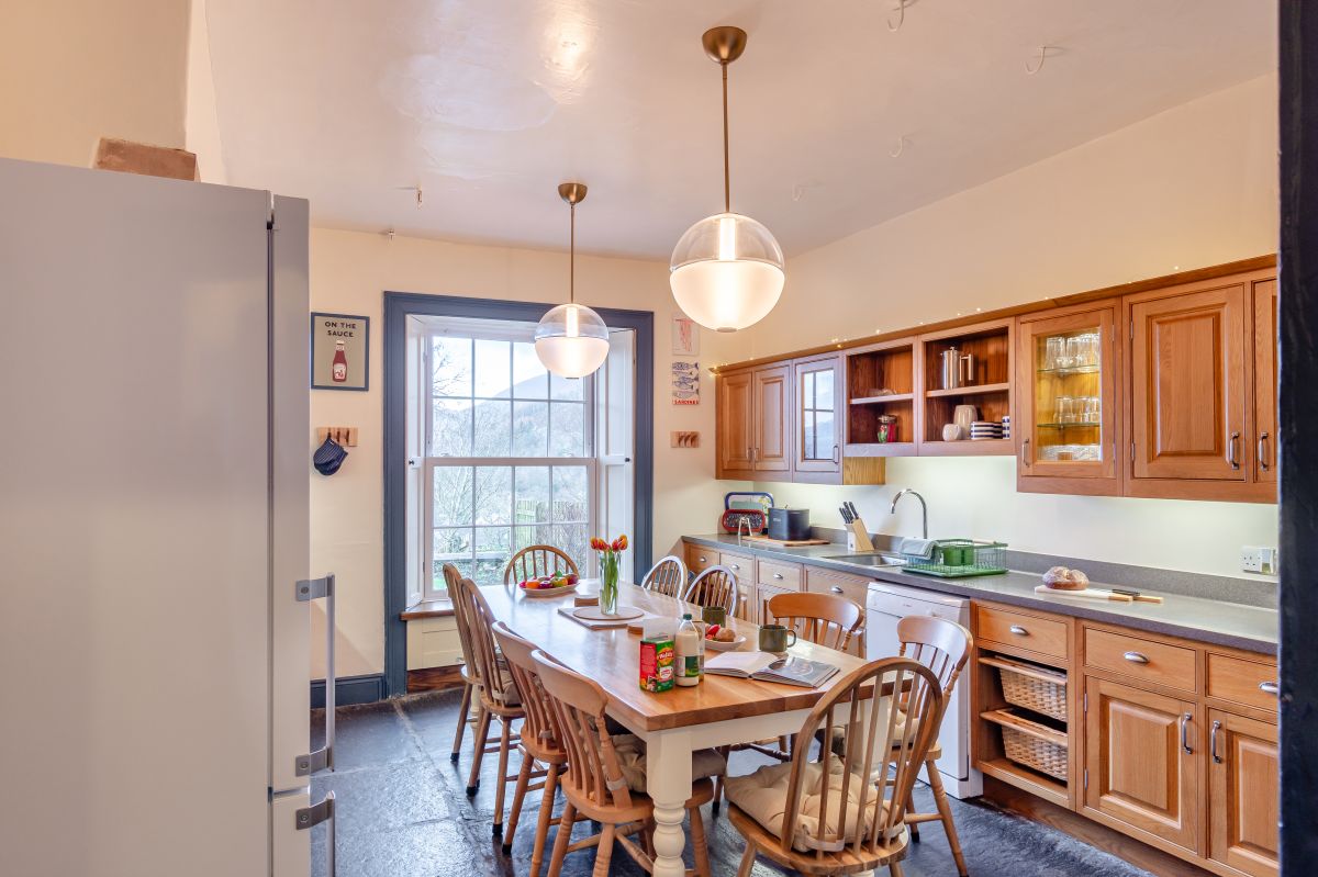 High Chestnut Hill, listing photograph 4