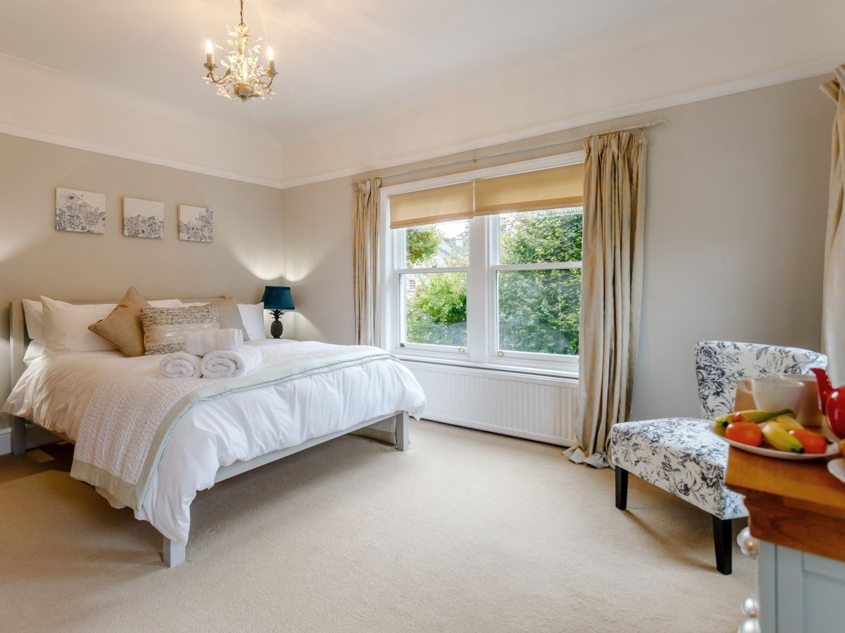 Fox House, listing photograph 12
