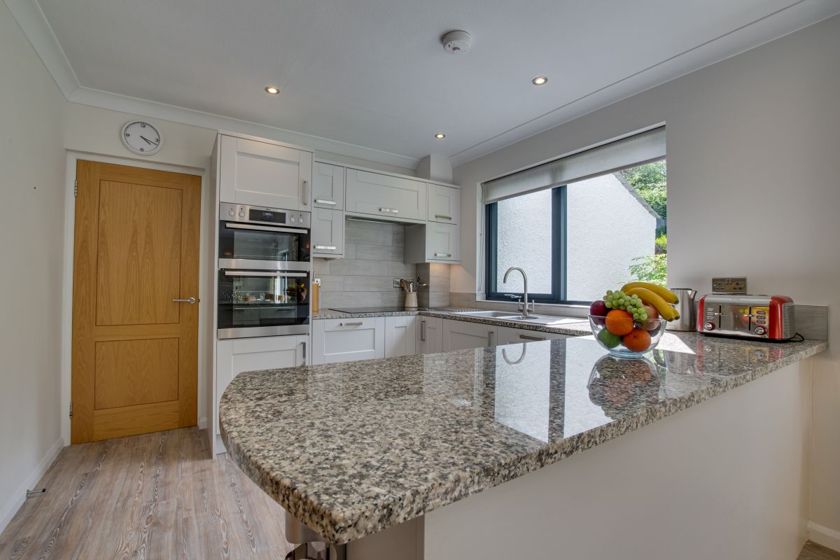 Oakdene House, listing photograph 4