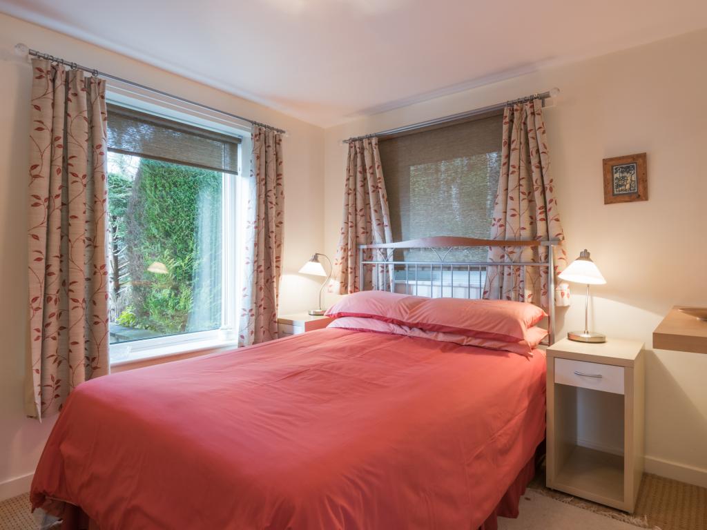 Upper House, listing photograph 10