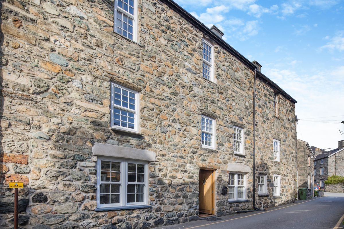 Hope House - Dolgellau, listing photograph 9