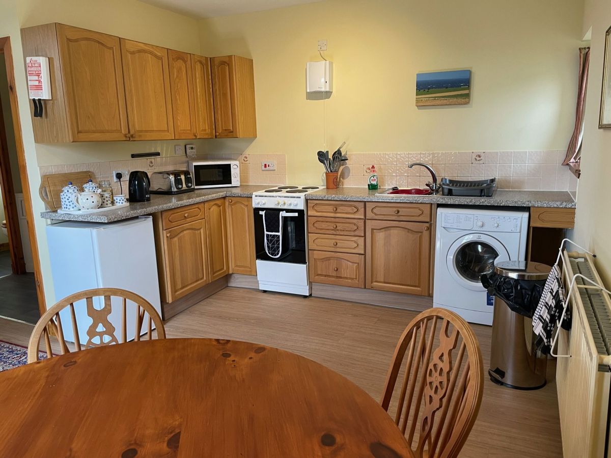 West Gorton, listing photograph 7