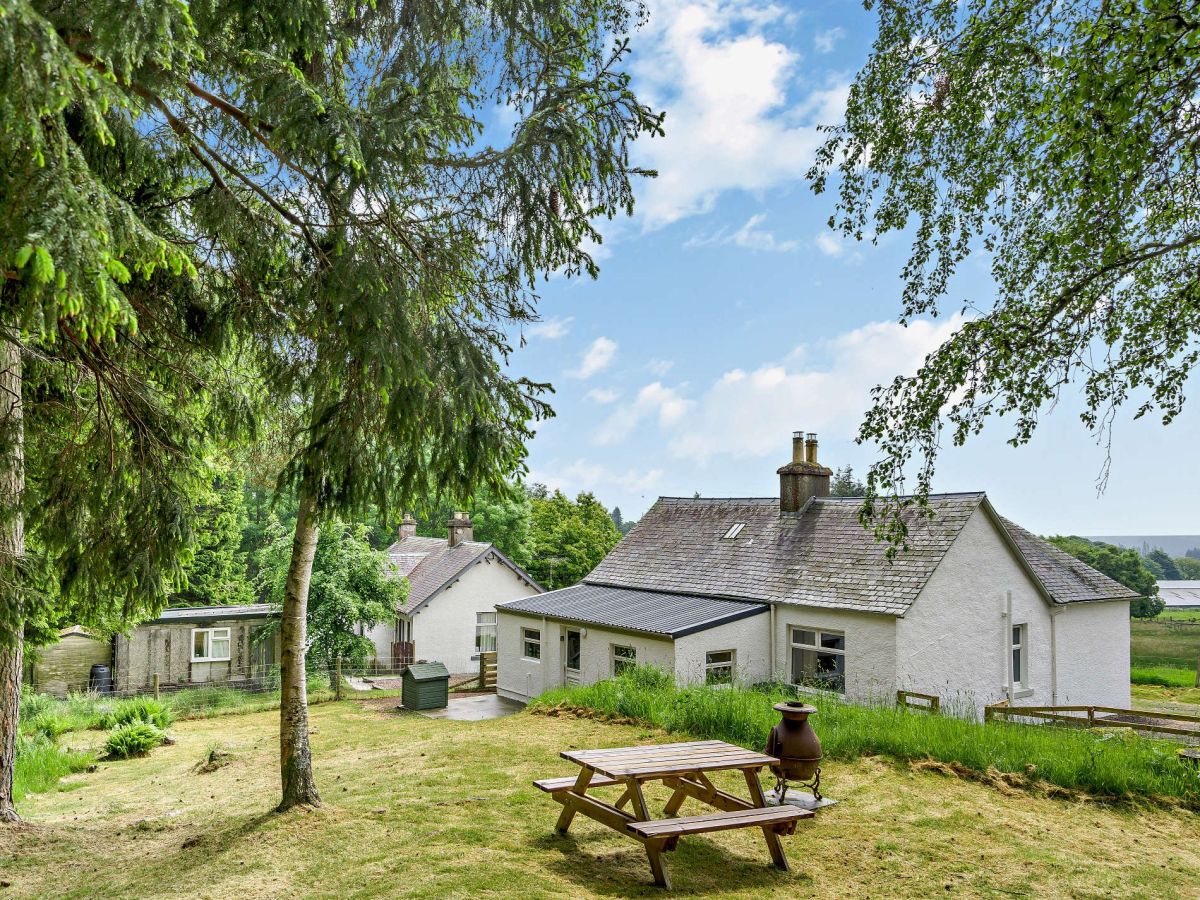 Moorland Cottage - Bridge Of Cally