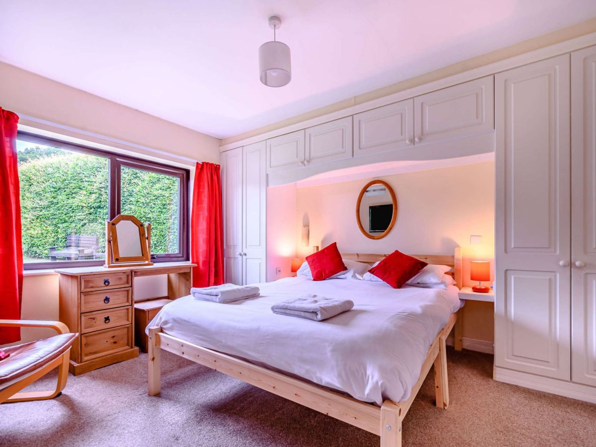 High Holme, listing photograph 10